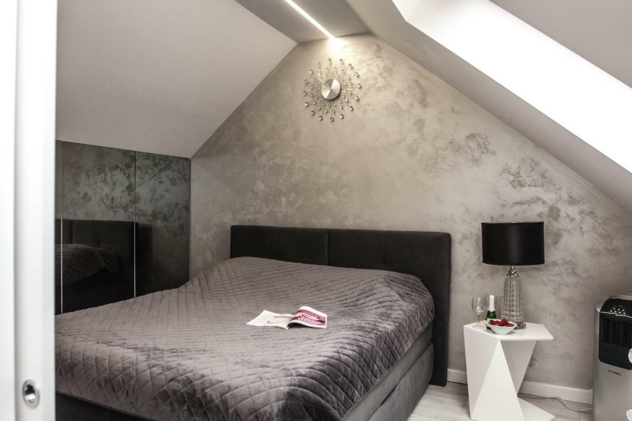 Apartament Mnw Warszawa Exteriör bild